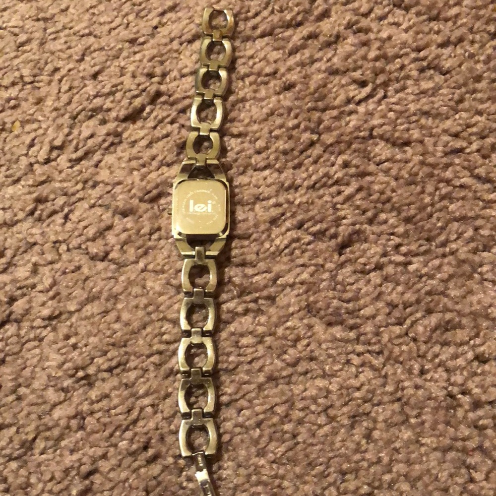 Watch - Picture 2 of 2